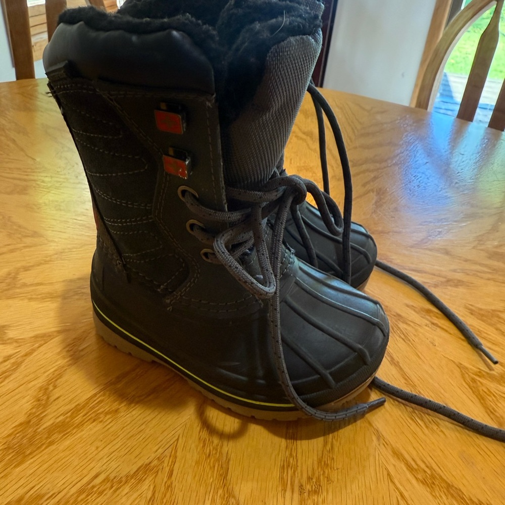 3M Thinsulate Black Kids Snow Boots